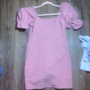 Never worn. Size small. Great condition